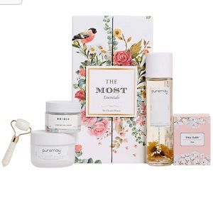 The Most Essentials K-Beauty Skincare Set